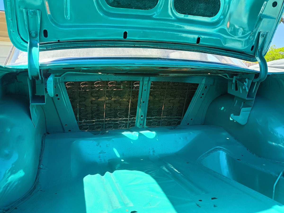 Chevrolet-210-1957-blue-9