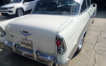 Chevrolet-210-2-door-sedan-1956-custom-2