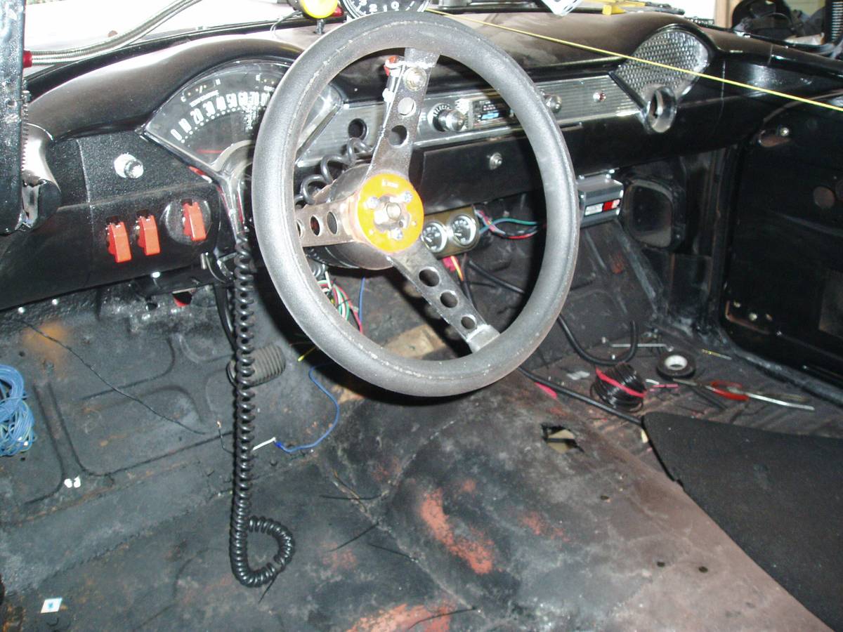 Chevrolet-2dr-1955-orange-2