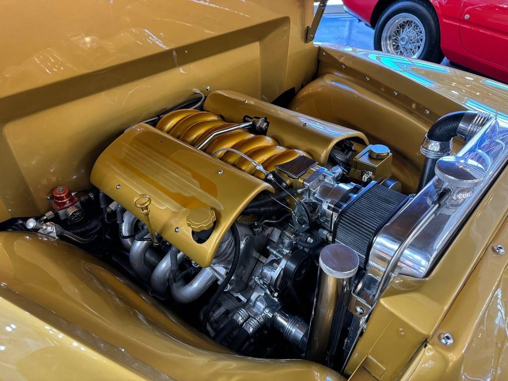 Chevrolet-3100-5-window-custom-p-1954-yellow-20