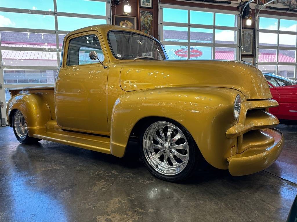 Chevrolet-3100-5-window-custom-p-1954-yellow-3