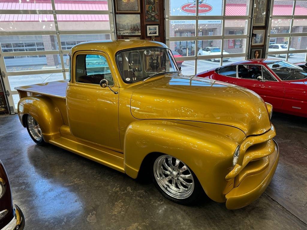 Chevrolet-3100-5-window-custom-p-1954-yellow-4