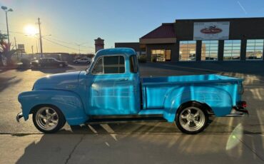 Chevrolet-3100-restomod-pickup-1950-blue