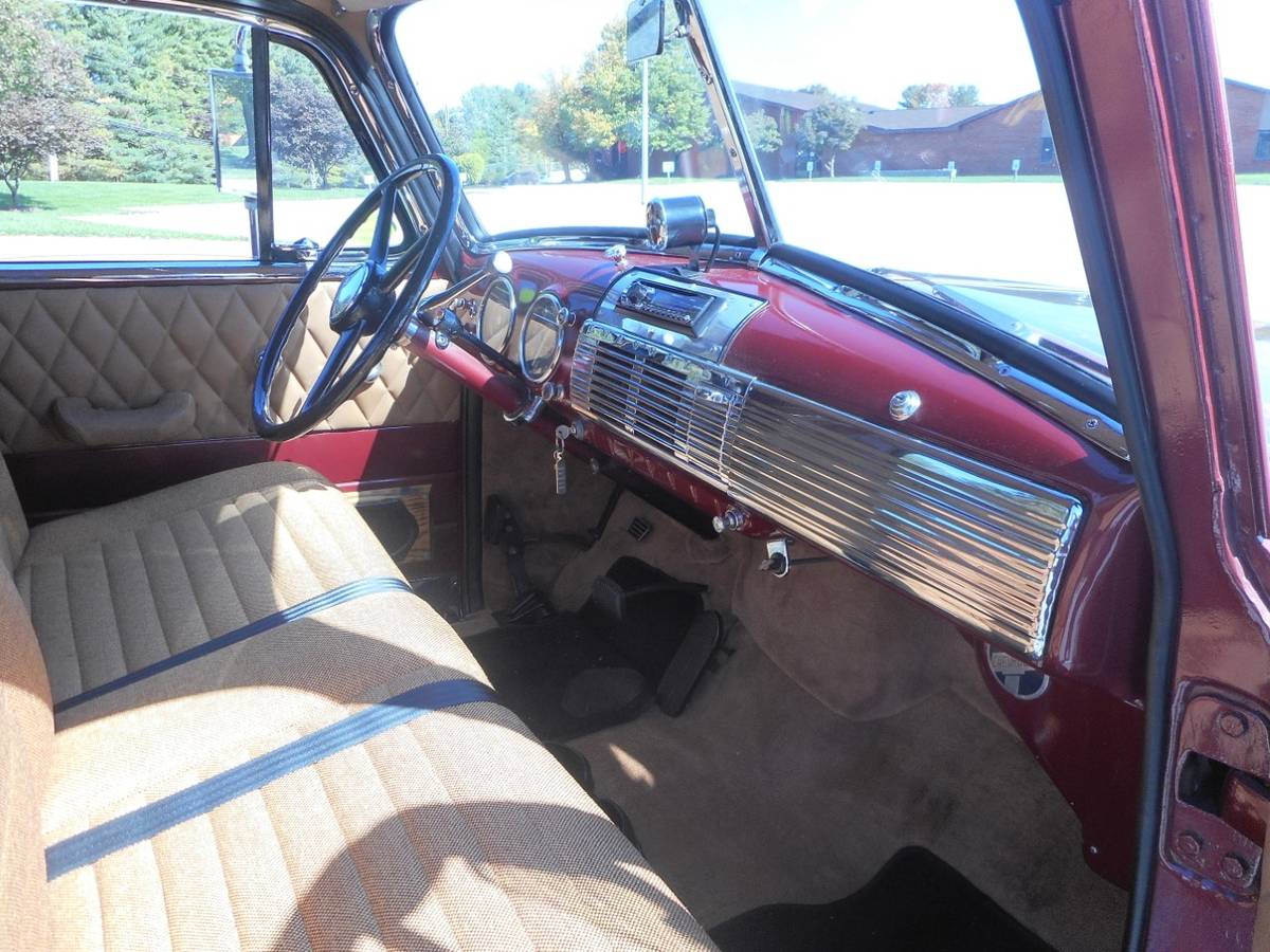 Chevrolet-3100-truck-1952-custom-7