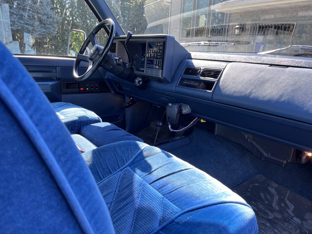 Chevrolet-3500-1989-blue-7