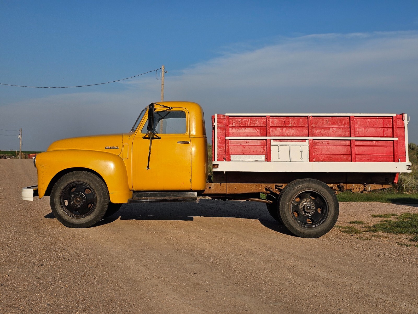Chevrolet-4100-1948-STAKE-BED-FARM-TRUCK-1