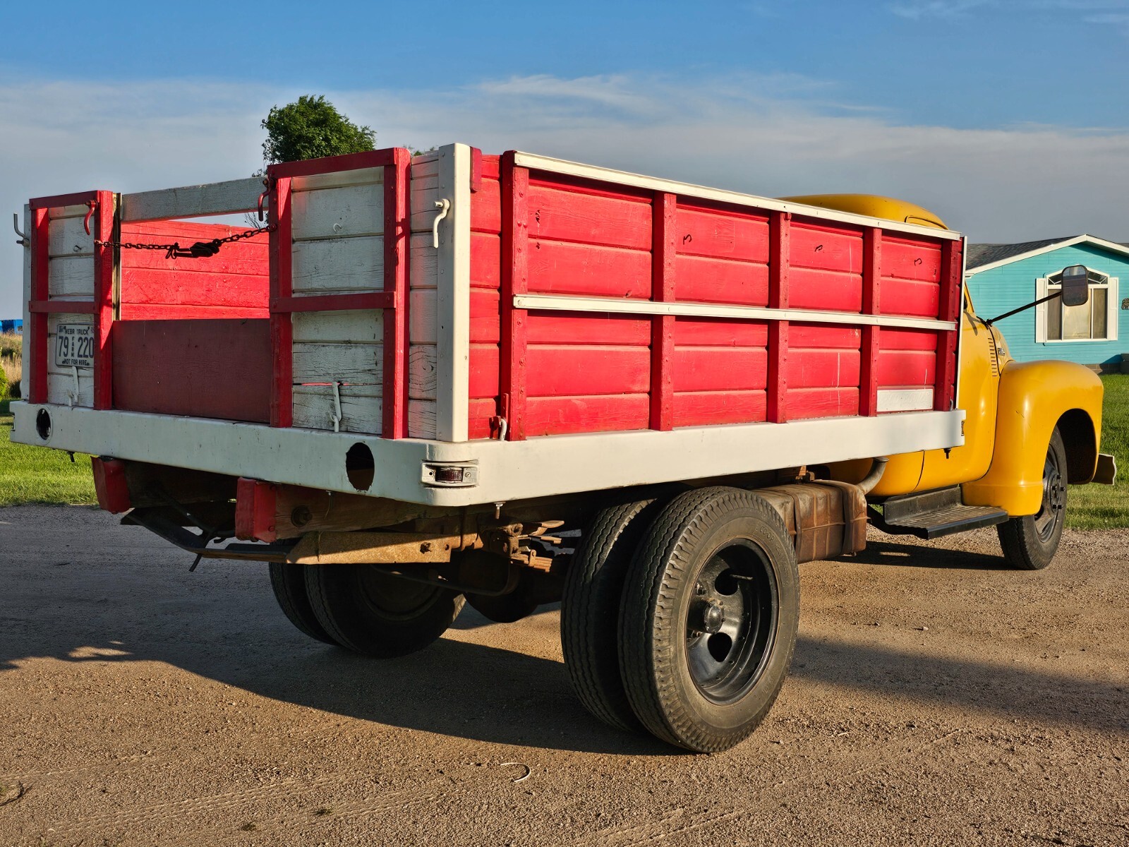 Chevrolet-4100-1948-STAKE-BED-FARM-TRUCK-11