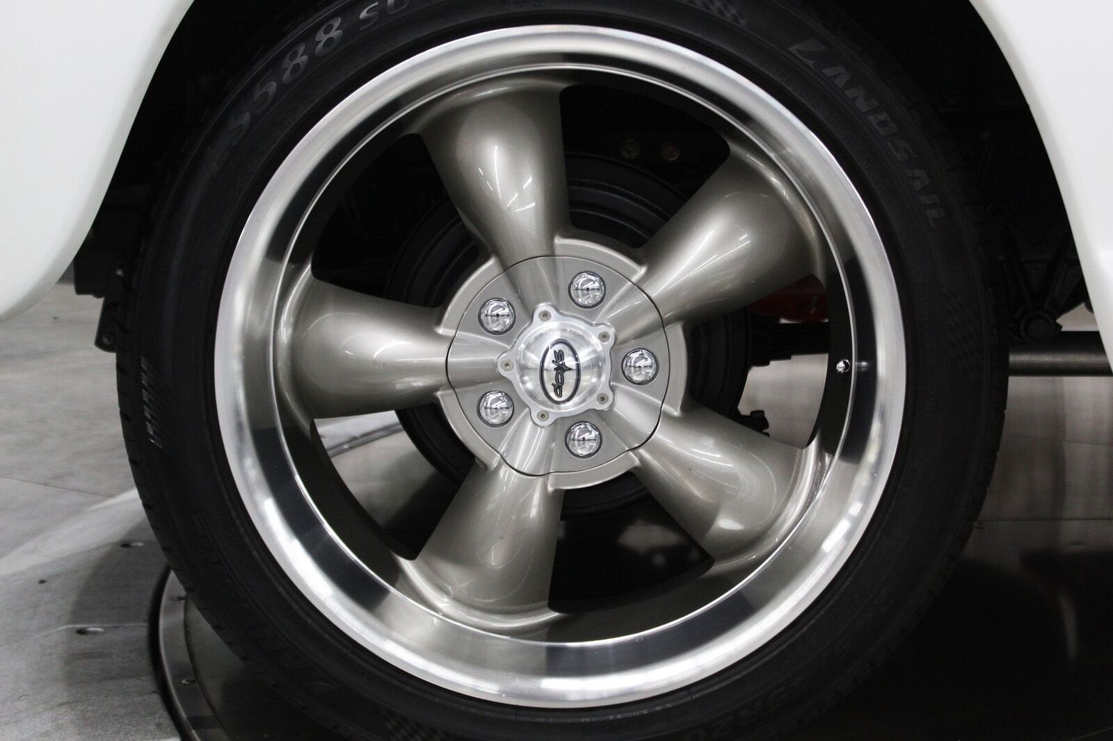 Chevrolet-5-Window-1949-Power-Steering-23