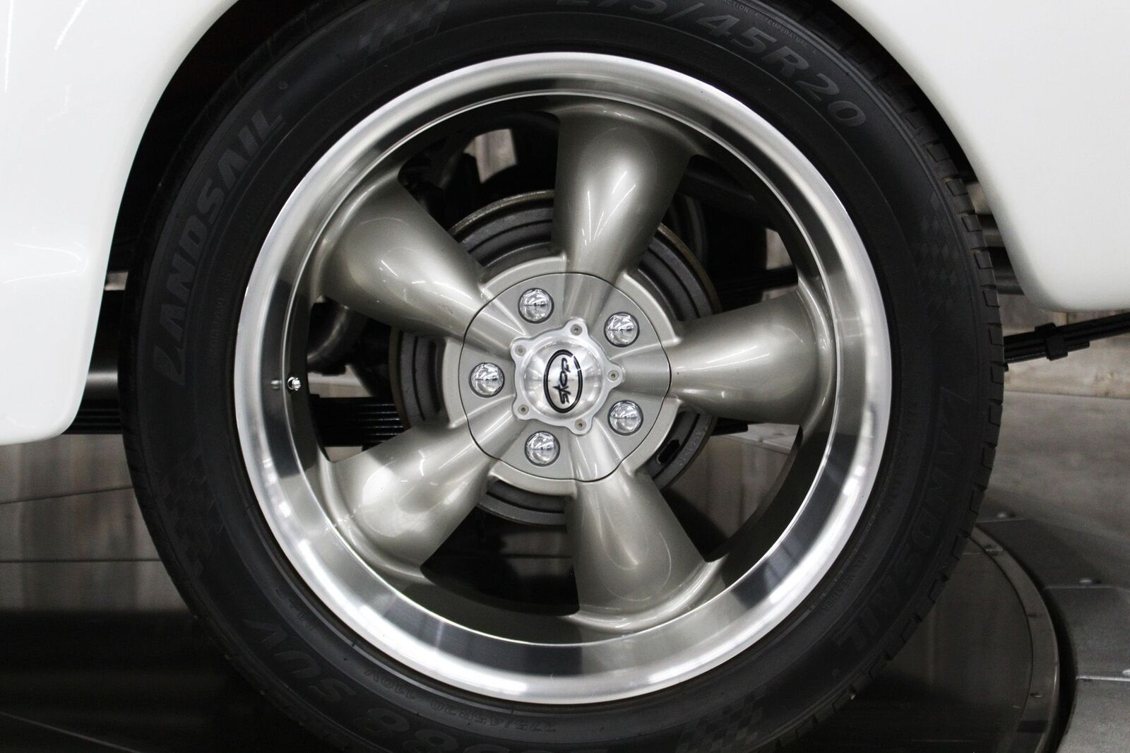 Chevrolet-5-Window-1949-Power-Steering-24
