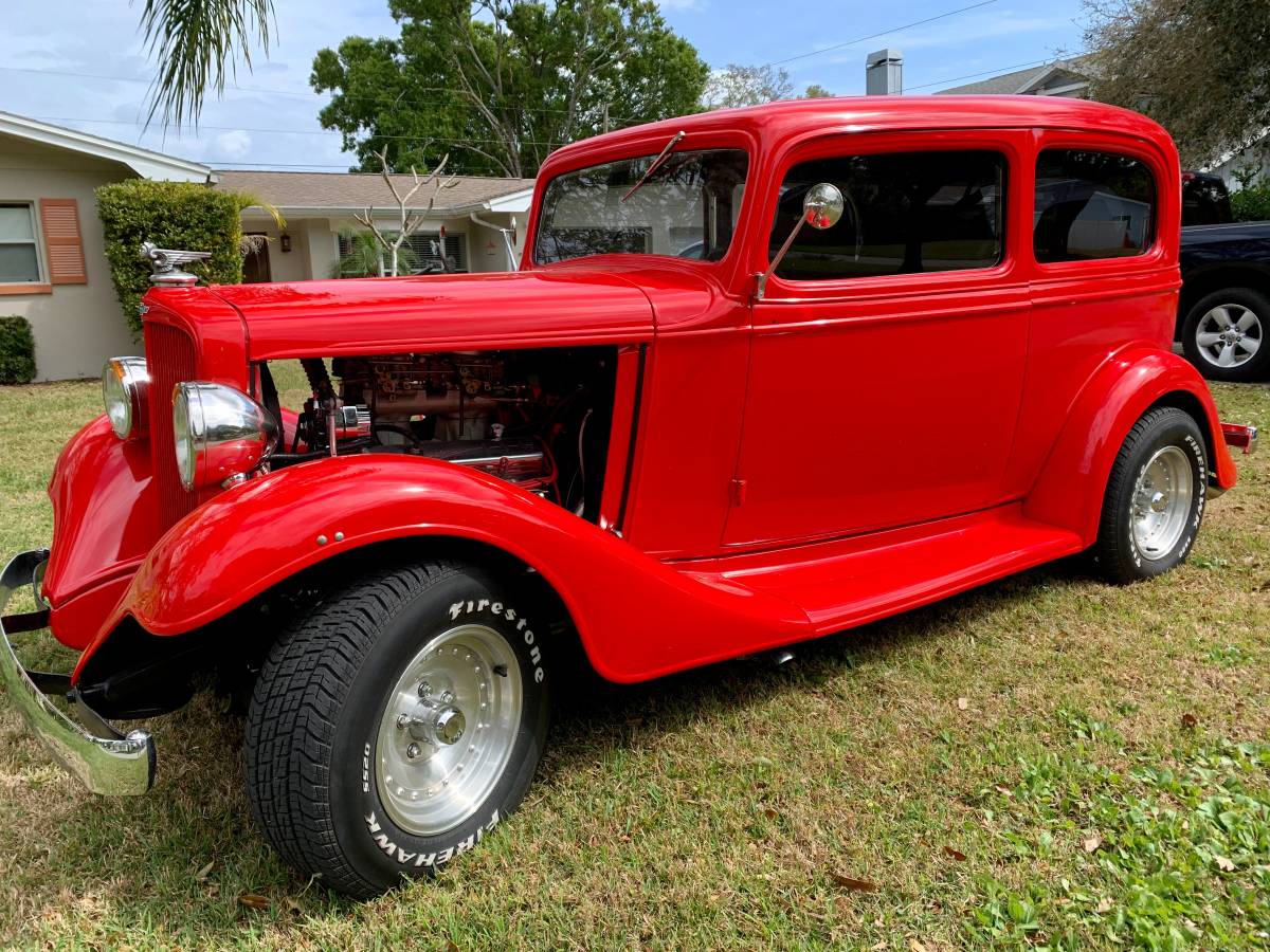 Chevrolet-Antique-1933-red-3