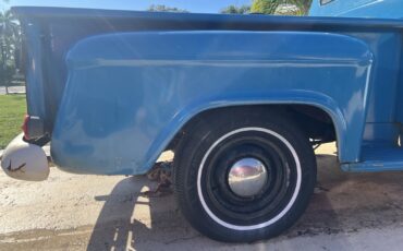 Chevrolet-Apache-1958-3