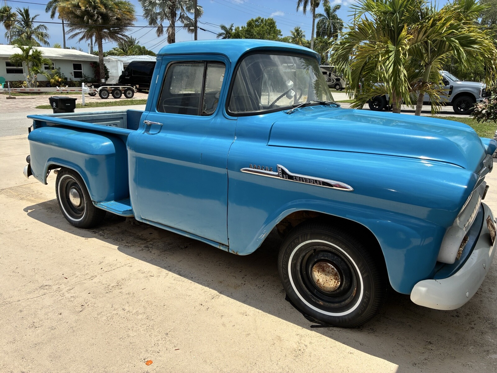 Chevrolet-Apache-1958-9