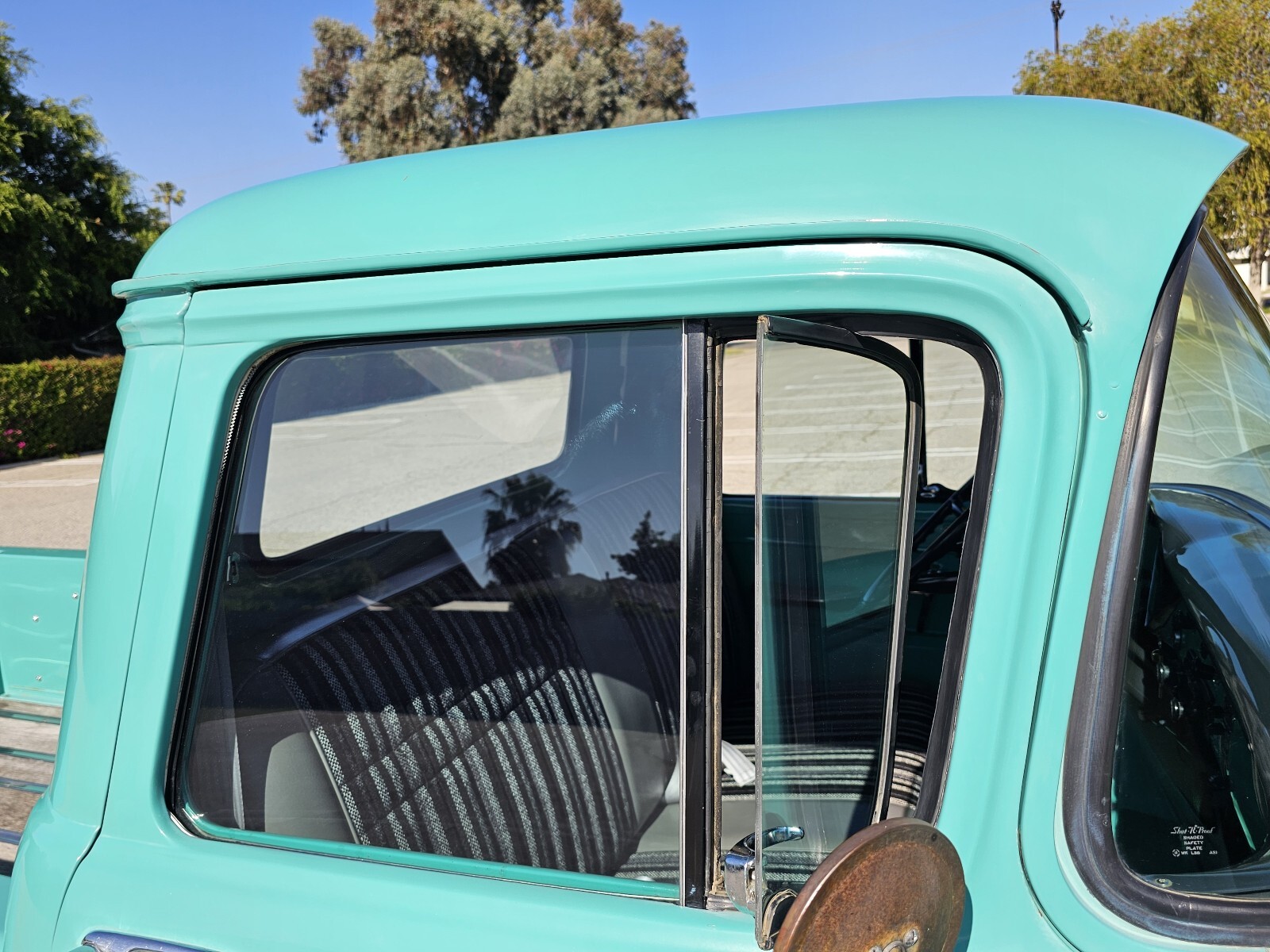 Chevrolet-Apache-1959-12