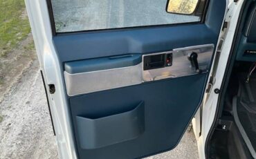 Chevrolet-Astro-cargo-van-1994-white-19