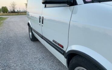 Chevrolet-Astro-cargo-van-1994-white-22