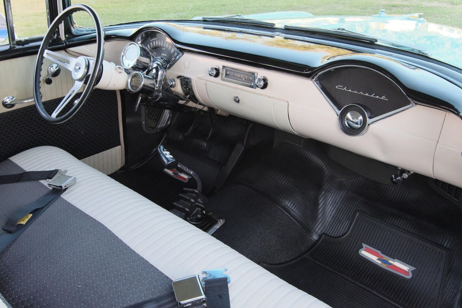 Chevrolet-Bel-Air150210-1956-2-Door-15