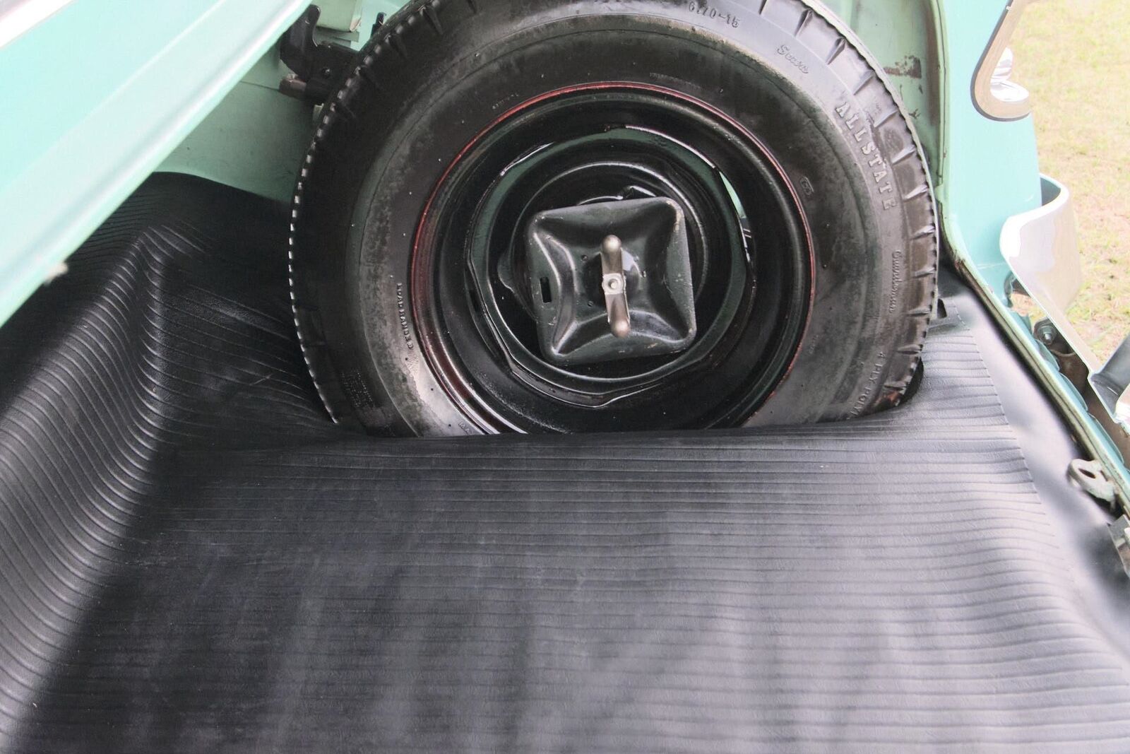 Chevrolet-Bel-Air150210-1956-2-Door-28