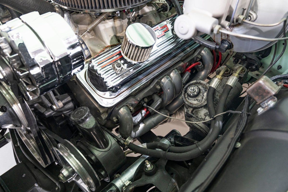 Chevrolet-Bel-Air150210-1956-Sedan-14