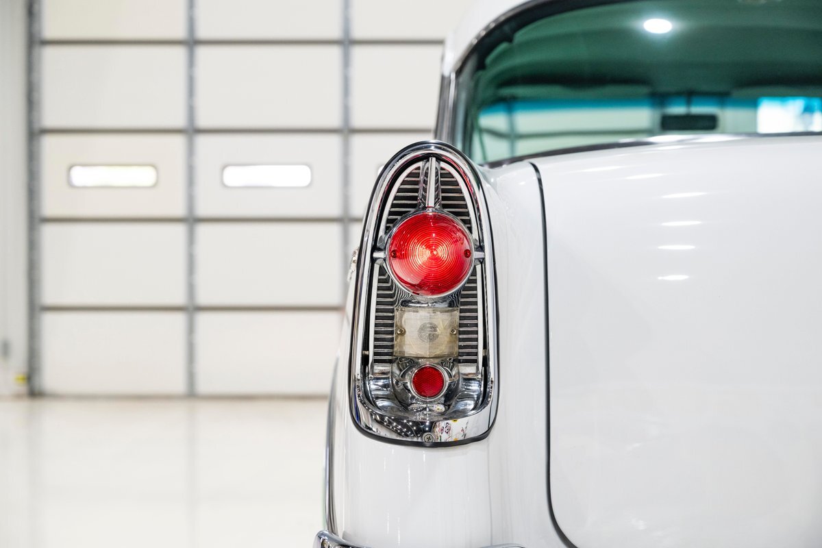 Chevrolet-Bel-Air150210-1956-Sedan-39
