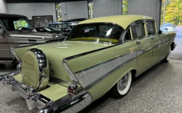 Chevrolet-Bel-Air150210-1957-4-Door-Sedan-2