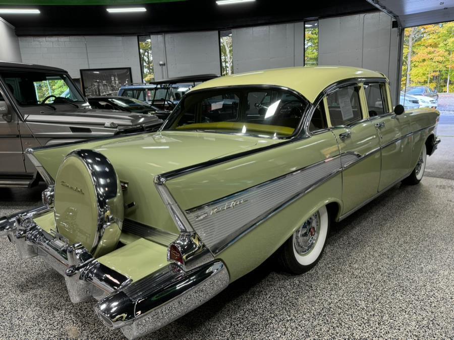 Chevrolet-Bel-Air150210-1957-4-Door-Sedan-2