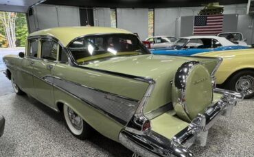 Chevrolet-Bel-Air150210-1957-4-Door-Sedan-5