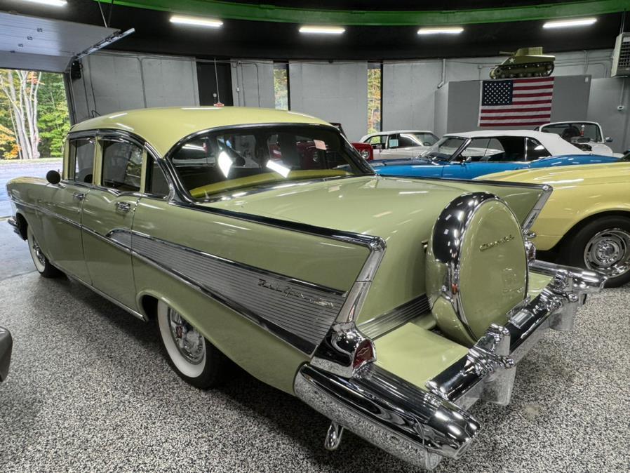 Chevrolet-Bel-Air150210-1957-4-Door-Sedan-5