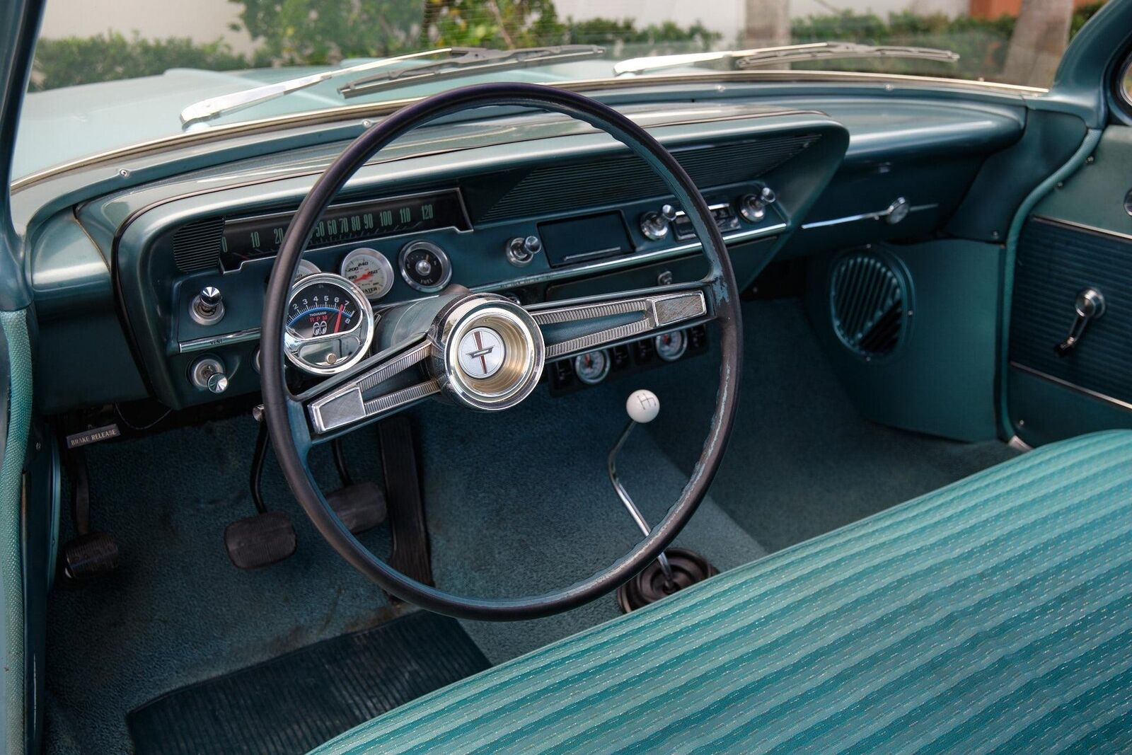 Chevrolet-Bel-Air150210-1962-2-Door-12