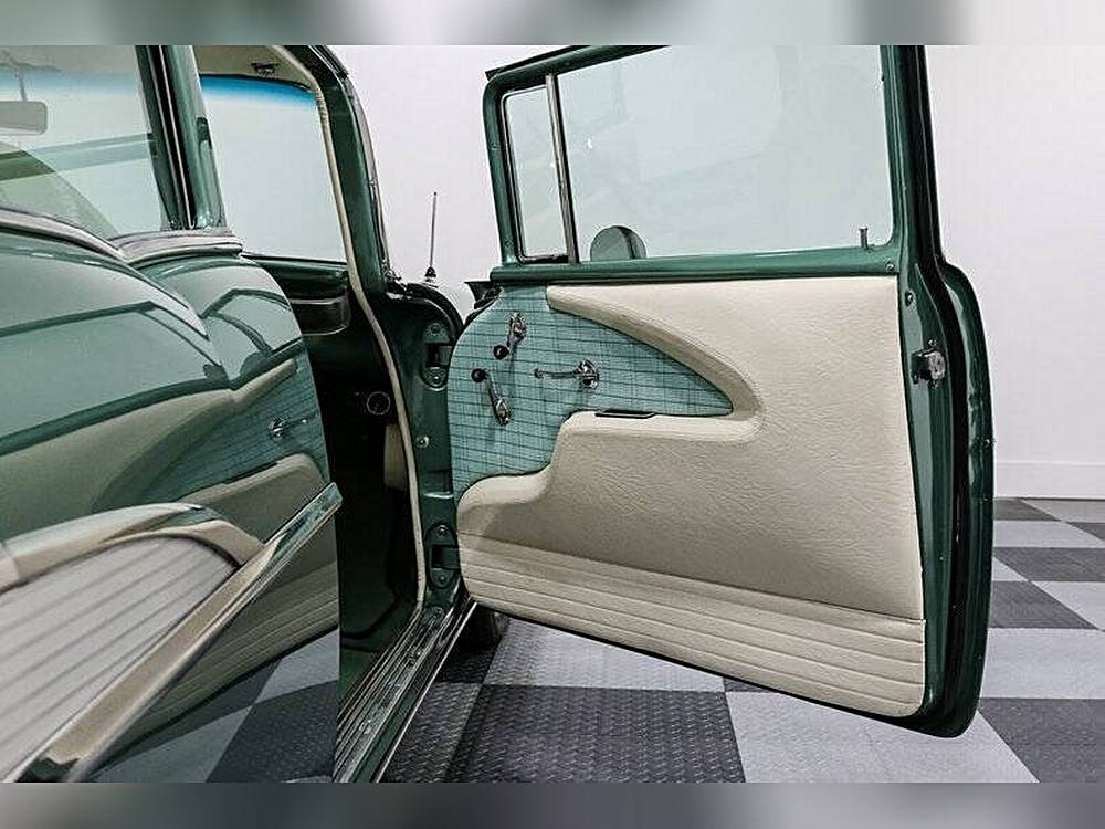 Chevrolet-Bel-air-1957-custom-15