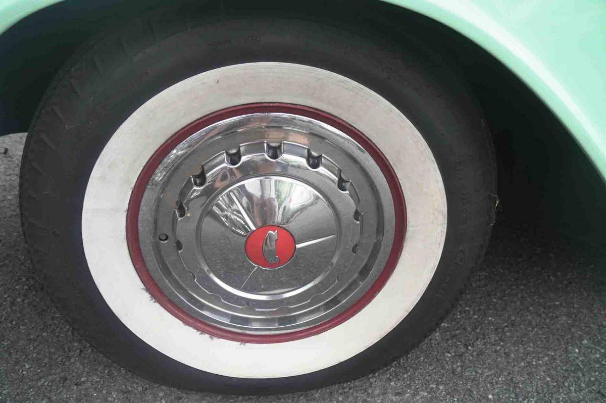Chevrolet-Bel-air-1957-green-12