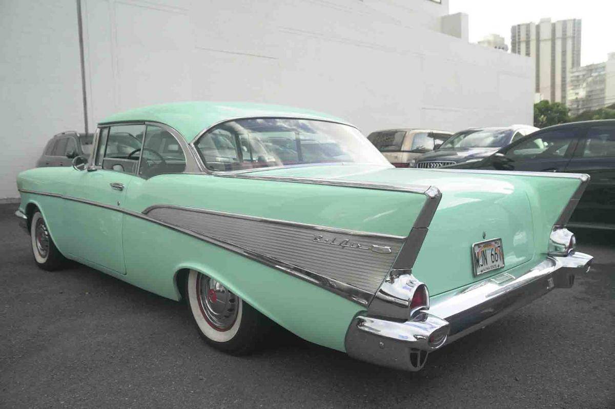 Chevrolet-Bel-air-1957-green-2