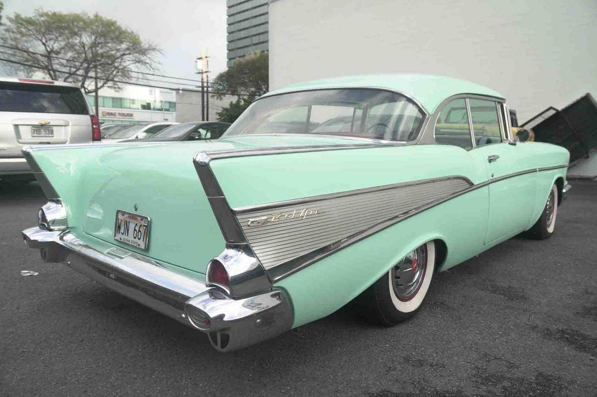 Chevrolet-Bel-air-1957-green-4