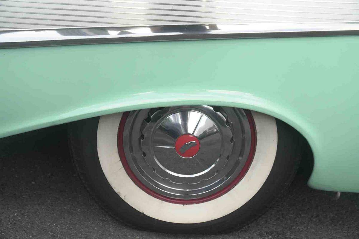 Chevrolet-Bel-air-1957-green-6