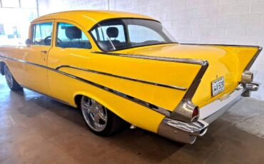 Chevrolet-Bel-air-210-1957-yellow-17