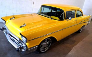 Chevrolet-Bel-air-210-1957-yellow-18