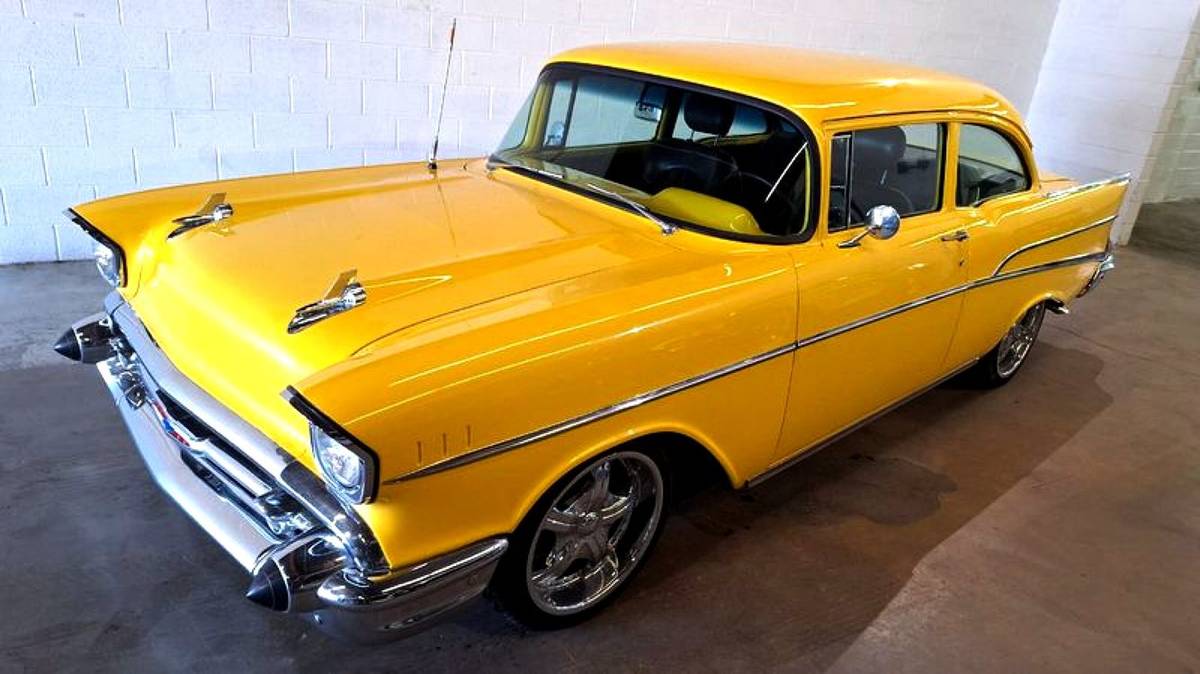 Chevrolet-Bel-air-210-1957-yellow-18