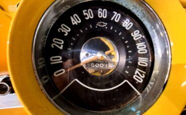Chevrolet-Bel-air-210-1957-yellow-19