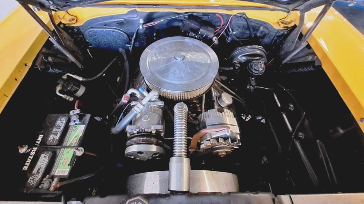 Chevrolet-Bel-air-210-1957-yellow-20