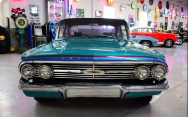 Chevrolet-Biscayne-1960-Coupe-11