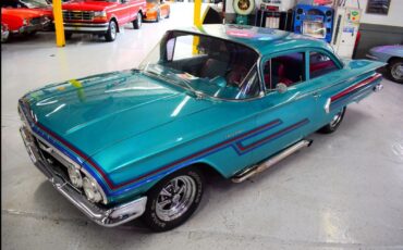 Chevrolet-Biscayne-1960-Coupe-12