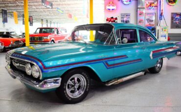 Chevrolet-Biscayne-1960-Coupe-13