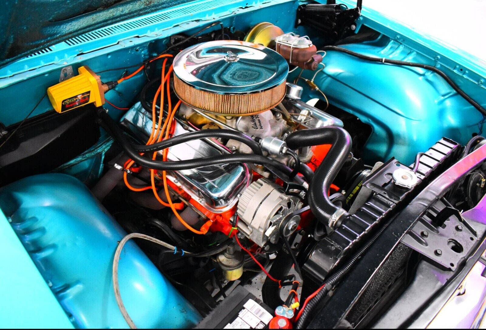 Chevrolet-Biscayne-1960-Coupe-27
