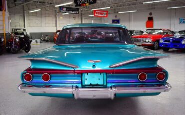 Chevrolet-Biscayne-1960-Coupe-8
