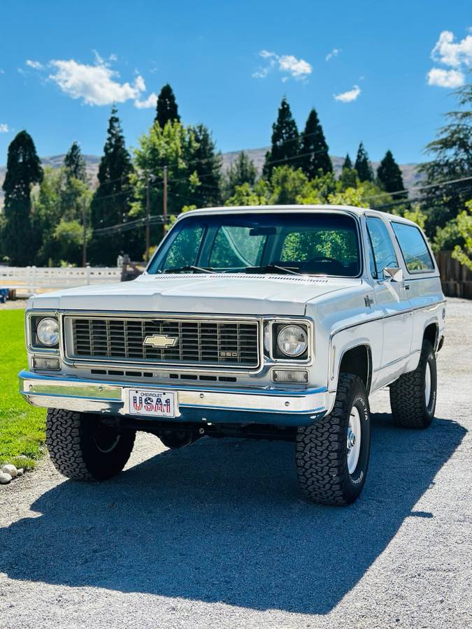 Chevrolet-Blazer-1974-white-15