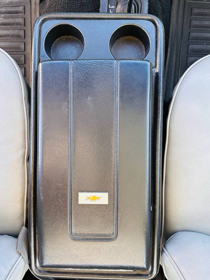 Chevrolet-Blazer-1974-white-8