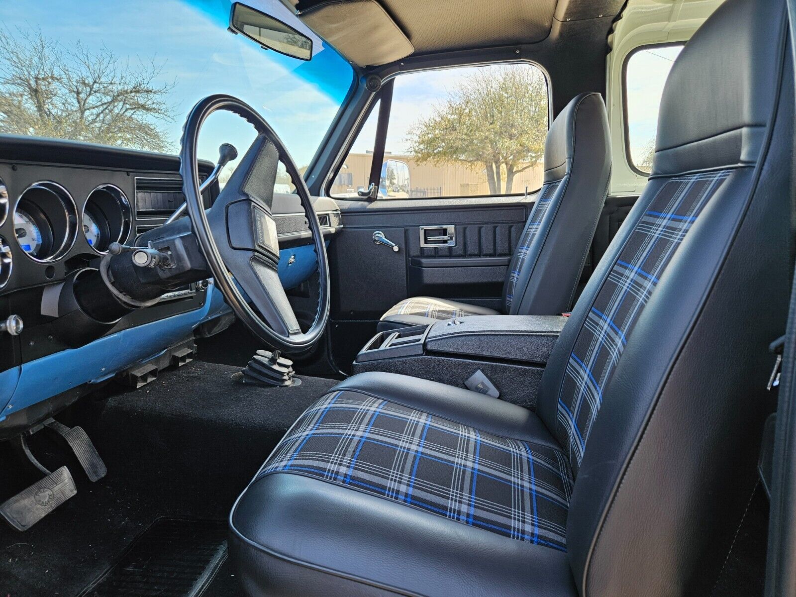 Chevrolet-Blazer-1985-SUV-22