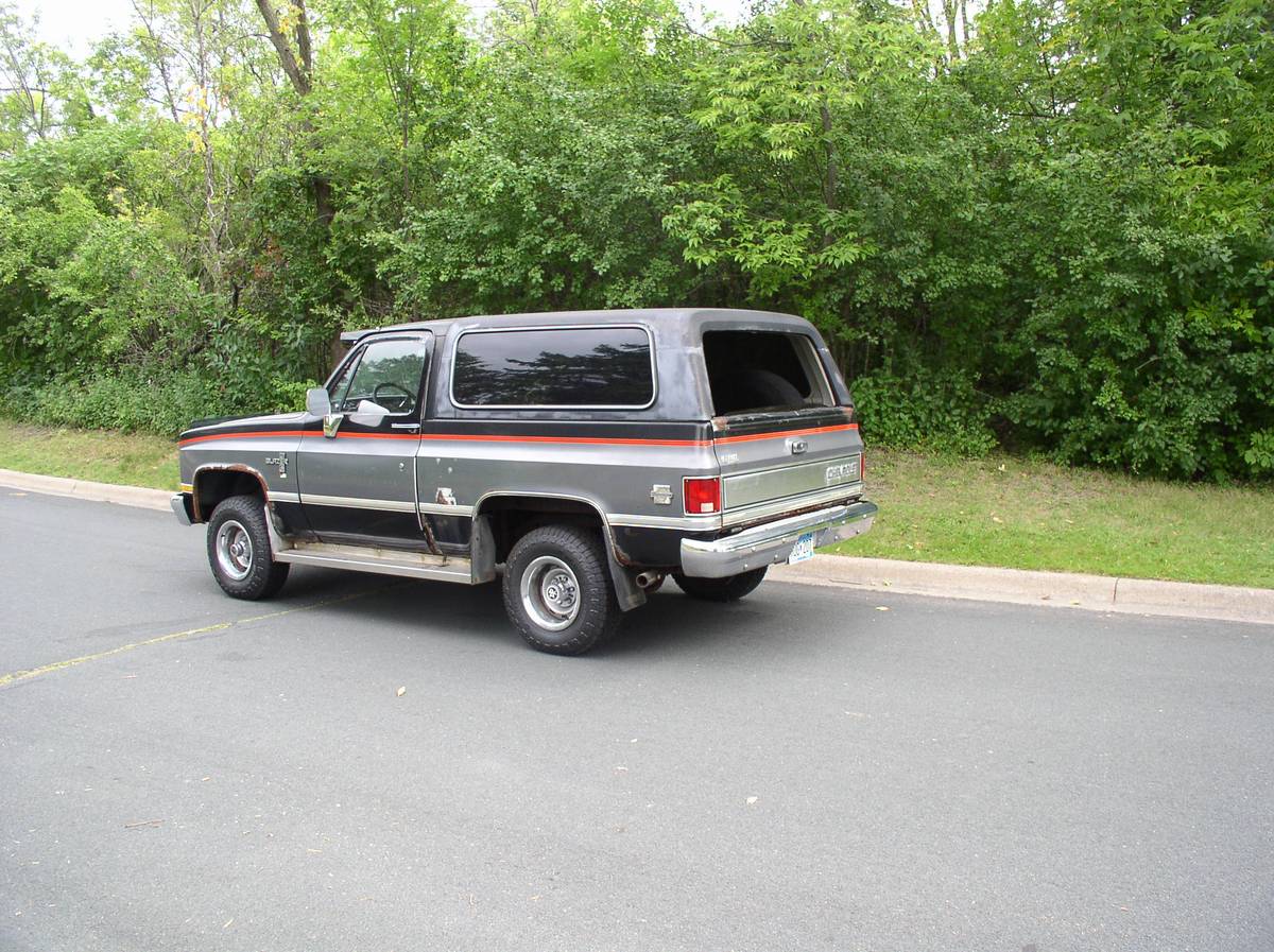 Chevrolet Blazer  1986 black
