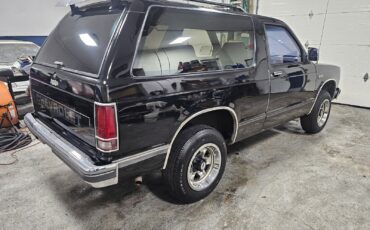Chevrolet-Blazer-1987-1