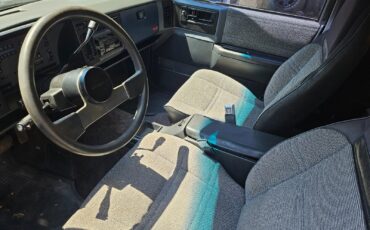 Chevrolet-Blazer-1987-18