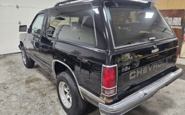 Chevrolet-Blazer-1987-3